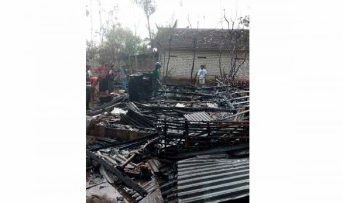 Korsleting, Rumah di Tuwiri Wetan Tuban Terbakar