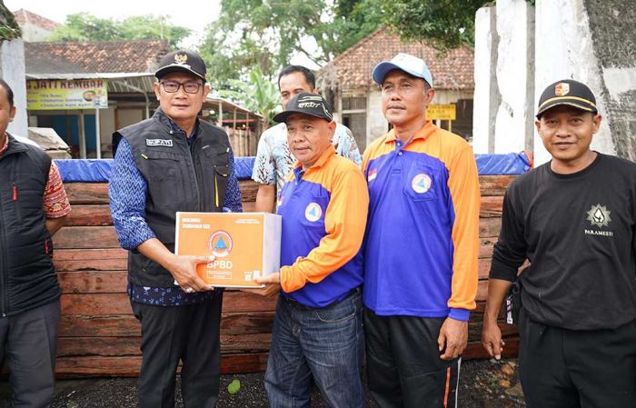 Bengawan Solo Meluap, Pemkab Lamongan Salurkan Bantuan Logistik