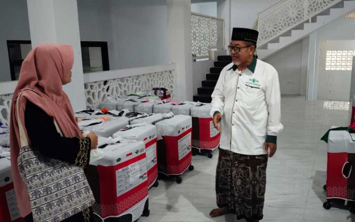 Koper JCH Gresik Dikirim Lebih Dulu ke Asrama Haji Surabaya Koper JCH Gresik Dikirim Lebih Dulu ke Asrama Haji Surabaya