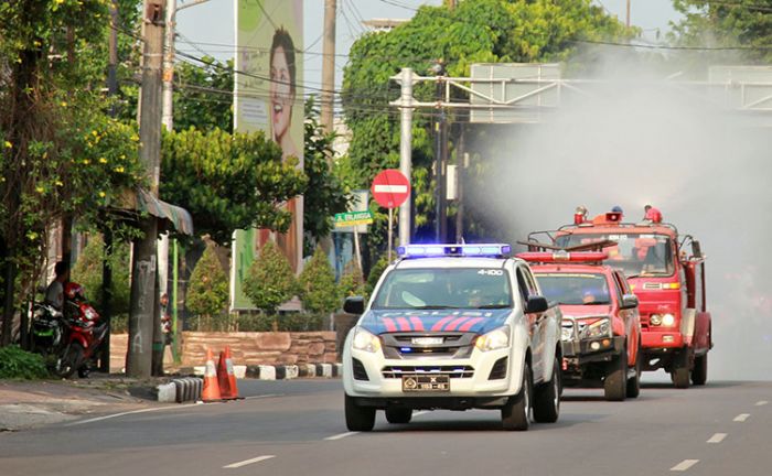 Bukan Hanya Menjinakkan Api, Begini ​Kisah Petugas Damkar Kota Kediri di Era Pandemi