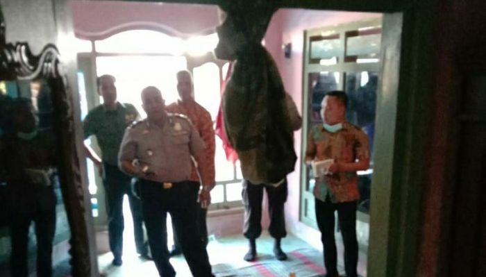 Warga Saronggi Sumenep Ditemukan Tewas Gantung Diri di Pintu Kamarnya