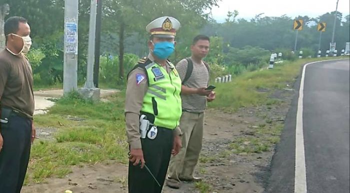 Antisipasi Balap Liar, Kapolsek Ngadiluwih Pimpin Patroli Rutin di Lapangan