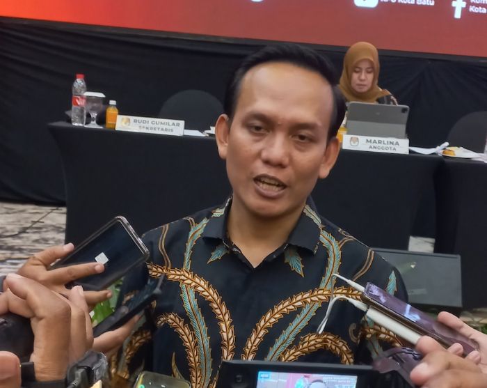 Rekapitulasi Tingkat KPU Kota Batu : Nurochman-Heli Suyanto Unggul 50,32 Persen