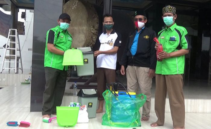 Jaga Kebersihan dan Kesucian Masjid, ​LTMNU Sidoarjo Gelar BBM Berkah