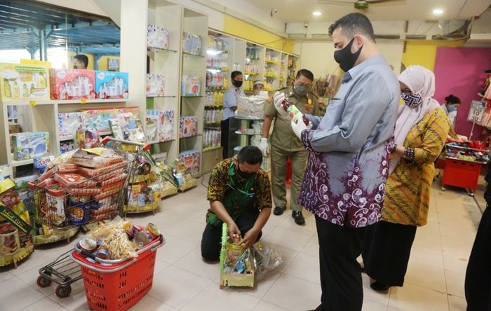 Sidak Mamin Jelang Lebaran, Wali Kota Probolinggo Temukan Makanan Kaleng Berbahan Babi