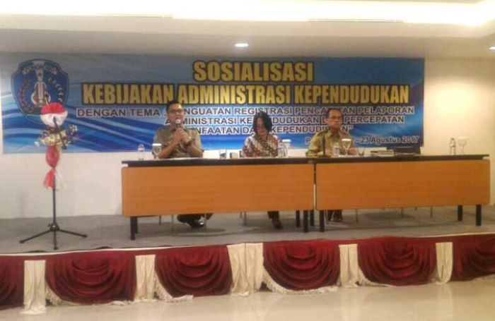 Disdukcapil Gelar Sosialisasi Kebijakan Administrasi Disdukcapil Gelar Sosialisasi Kebijakan Administrasi