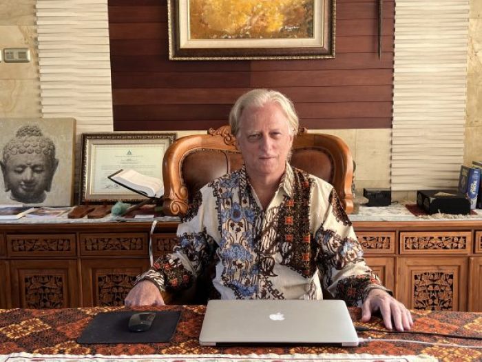 Dianggap Terafiliasi Zionis, Rais Aam Pecat Holland Taylor sebagai Penasehat Khusus Ketum PBNU 