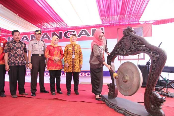 Bupati Tantri Canangkan Desa Brabe sebagai Kampung KB