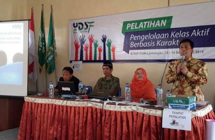 52 Guru MI di Lamongan Diberi Pelatihan "Pengelolaan Kelas Aktif Berbasis Karakter"