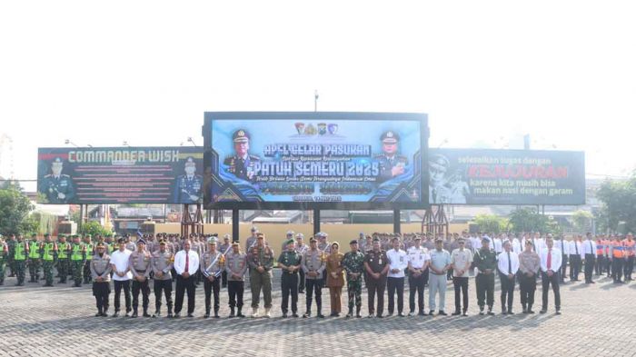 Polresta Sidoarjo Fokus Tertib Lalu Lintas dan Keselamatan di Operasi Patuh Semeru 2025 Polresta Sidoarjo Fokus Tertib Lalu Lintas dan Keselamatan di Operasi Patuh Semeru 2025