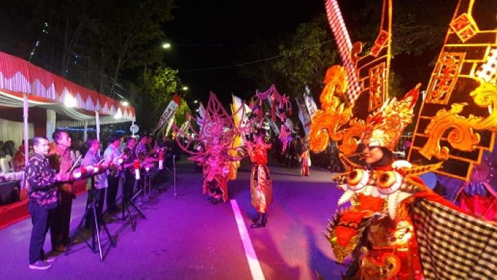 Puluhan Grup Rontek Pacitan Warnai Jalan-jalan Protokol di Pacitan