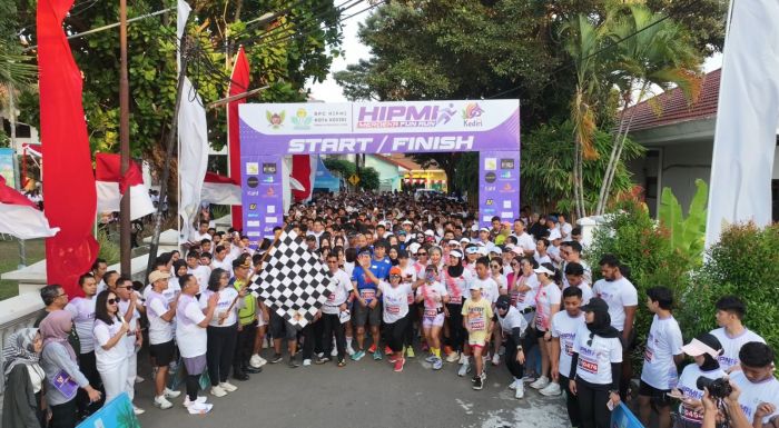 Pj Wali Kota Kediri Berangkatkan HIPMI Merdeka Fun Run 2024