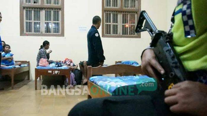 19 Eks Gafatar di Jombang Ditampung di Gedung Sekolah, Dijaga Polisi Bersenjata