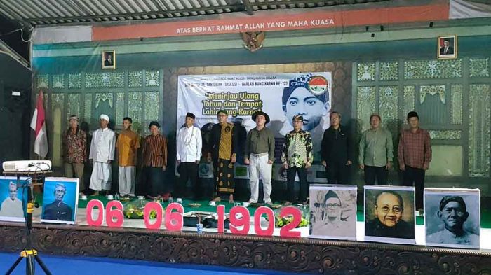 Diskusi Kebangsaan Situs Ndalem Pojok Klaim Soekarno Lahir di Jombang, ini Tanggapan Putra Soekarno Diskusi Kebangsaan Situs Ndalem Pojok Klaim Soekarno Lahir di Jombang, ini Tanggapan Putra Soekarno