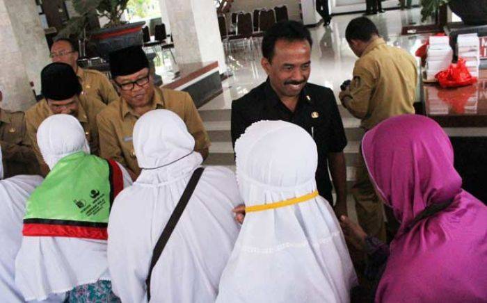 113 JCH Kota Blitar Diberangkatkan dari Kantor Wali Kota