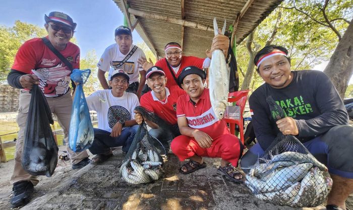 Rayakan Kemerdekaan dan Pererat Kekeluargaan, Jurnalis Grahadi Gelar Lomba Fun Fishing
