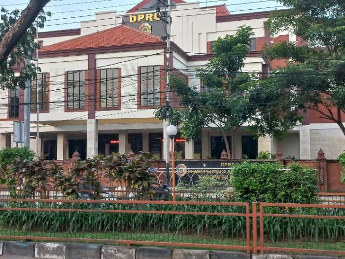 Dukung 100 Hari Kerja Barra-Rizal, DPRD Sepakati 4 Raperda Usulan Bupati Mojokerto Dukung 100 Hari Kerja Barra-Rizal, DPRD Sepakati 4 Raperda Usulan Bupati Mojokerto