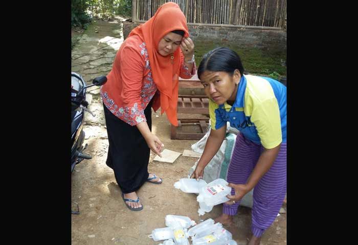 Terkuak, Ternyata Ambulans Milik Puskesmas Tegalombo yang Buang Limbah Medis Sembarangan