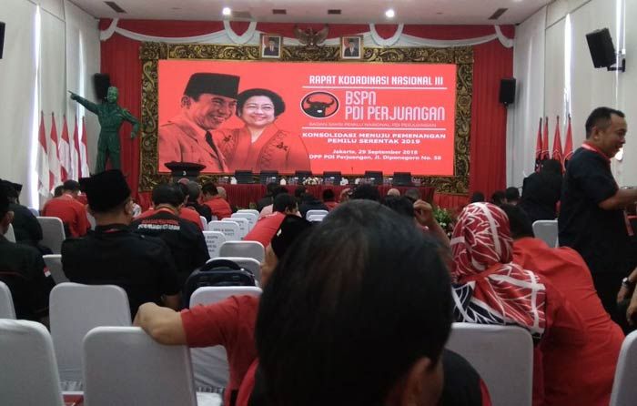 PDIP Gresik Utus Kadernya Ikut Pelatihan Saksi BSPN di DPP