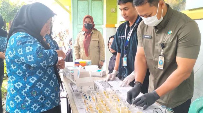 Cegah Penyalahgunaan Narkoba, BNN dan SMAN 2 Batu Tes Urine 357 Siswa Baru