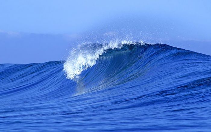 Gelombang Tinggi Hingga 4 Meter, BMKG Terbitkan Peringatan Dini Keselamatan Pelayaran