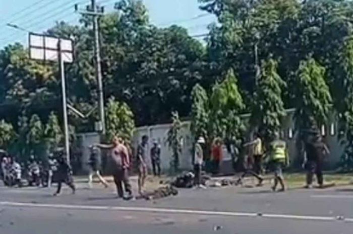Diduga Microsleep, Pengendara Sepeda Motor di Pasuruan Tertabrak Truk Boks