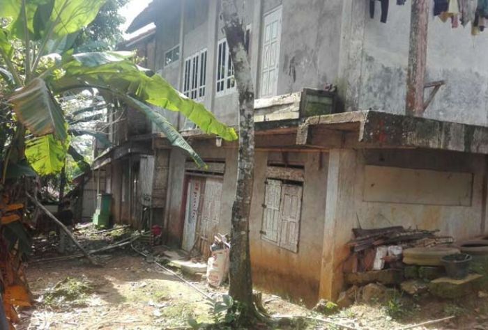 Dampak Gempa, 4 Rumah di Pacitan Ambles