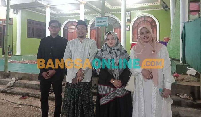 Sambung Silaturahim, Laskar Kamil Hadiri Haul KH Habibulloh di Bangkalan Sambung Silaturahim, Laskar Kamil Hadiri Haul KH Habibulloh di Bangkalan
