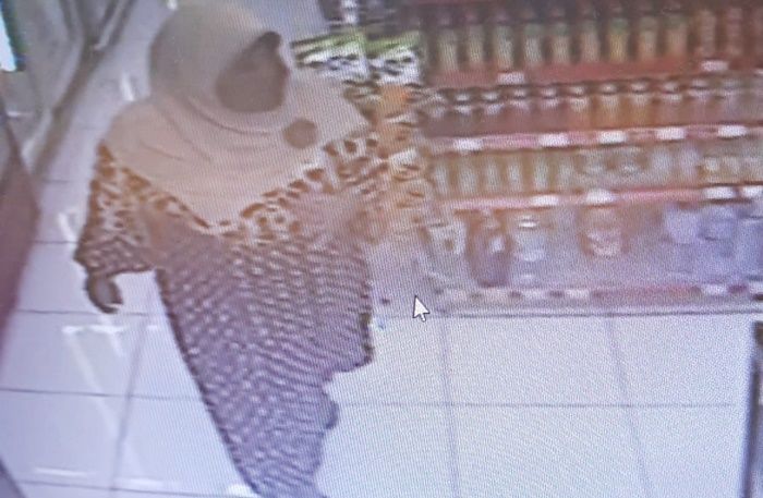 Aksi Nenek Berdaster Curi 1 Boks Susu di Minimarket Sidoarjo Terekam CCTV, Pegawai Tak Lapor Polisi