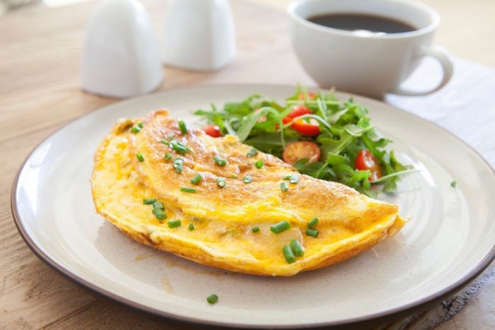 Resep Omelet Telur Tebal dengan Perpaduan Keju yang Gurih dan Creamy