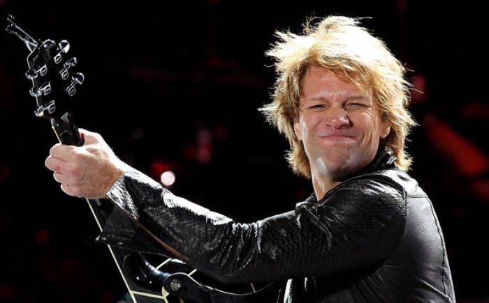 Pernah jadi Tukang Sapu, Jon Bon Jovi tetap Prima di Usia 53 Tahun