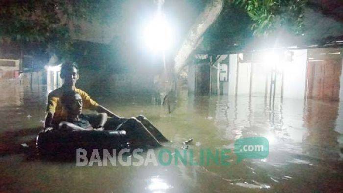 Ratusan Rumah di Jombang Terendam Banjir Luapan Sungai Gunting
