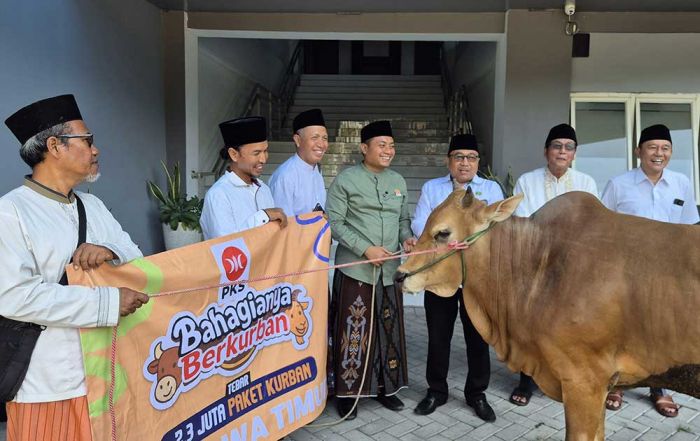 Eratkan Silaturahim, Kuatkan Sinergi, PKS Jatim Serahkan Hewan Kurban ke PWNU, MUI, dan PWM Eratkan Silaturahim, Kuatkan Sinergi, PKS Jatim Serahkan Hewan Kurban ke PWNU, MUI, dan PWM