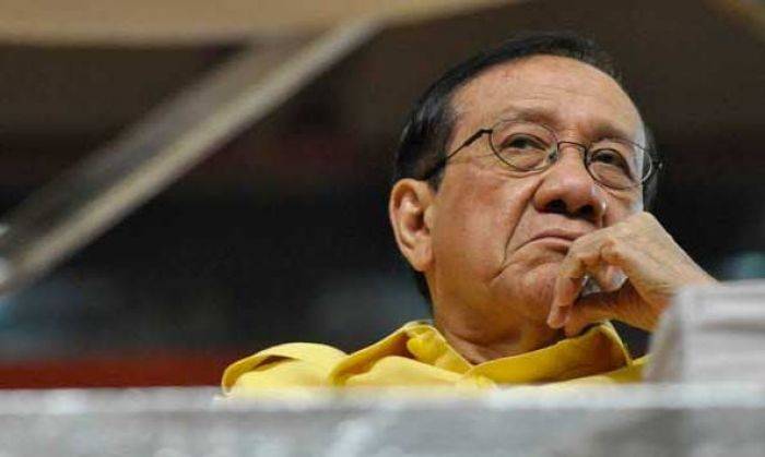 Akbar Tanjung Sedih Jokowi Intervensi Munaslub Golkar Lewat Luhut