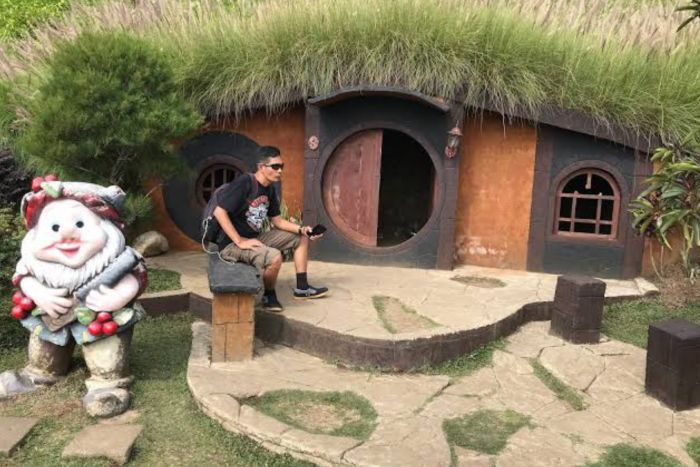 Tiket dan Wahana Taman Kelinci Rumah Hobbit Kota Batu Bulan ini 