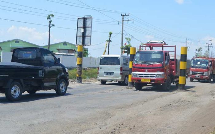 Diportal, Kendaraan Berat Dilarang Lewat Jalan Manyar