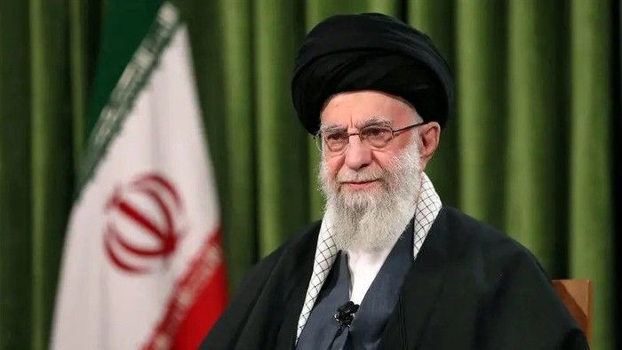 24 Tewas, Israel Kedodoran, Ayatollah Ali Khamenei: Zionis Israel Bakal Bernasib Mengenaskan 24 Tewas, Israel Kedodoran, Ayatollah Ali Khamenei: Zionis Israel Bakal Bernasib Mengenaskan