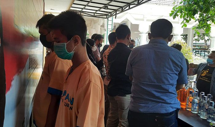 Sasar Pelajar di Tuban, Dua Pengedar Pil Koplo Diringkus Polisi