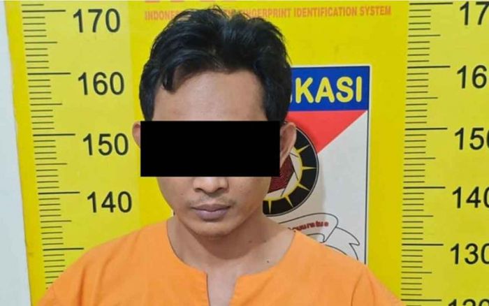 Timbang Narkoba di Kamar Kos, Pria di Kepanjen Malang Ditangkap Polisi Timbang Narkoba di Kamar Kos, Pria di Kepanjen Malang Ditangkap Polisi