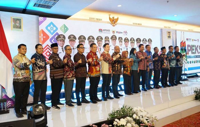 Buka Muskomwil IV Apeksi ke-13, Wali Kota Kediri Gaungkan Semangat Kolaborasi Buka Muskomwil IV Apeksi ke-13, Wali Kota Kediri Gaungkan Semangat Kolaborasi