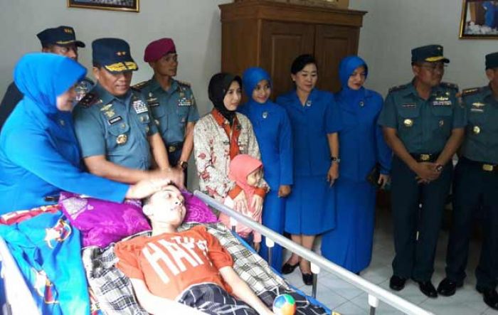 Pangarmatim Berikan Bantuan untuk Zadam Diky Samudra