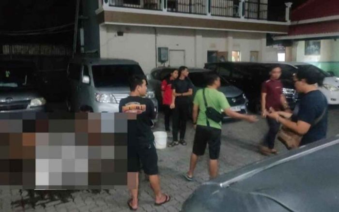 Lompat dari Lantai 2 di Hotel Tuban, WNA asal China Dilarikan ke Rumah Sakit