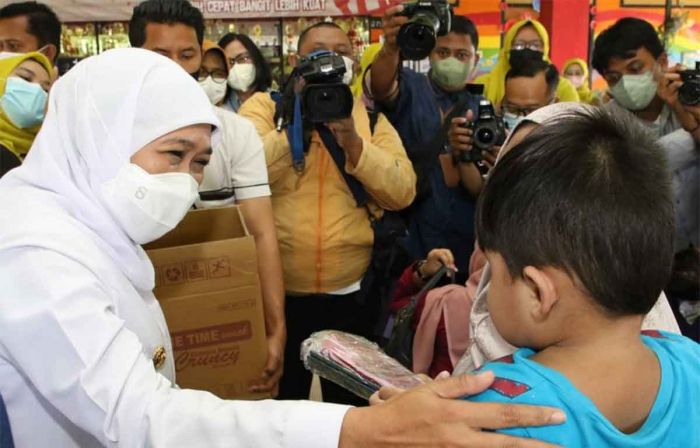Sub PIN Polio Digelar Serentak, Gubernur Khofifah Minta Orang Tua Ajak Anak ke Pos Imunisasi
