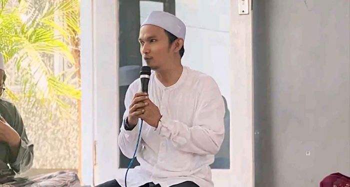 Gus Amik: Kiai Sopir Travel, Perintis Sholawat Gawagies yang Rendah Hati dan Menginspirasi Gus Amik: Kiai Sopir Travel, Perintis Sholawat Gawagies yang Rendah Hati dan Menginspirasi