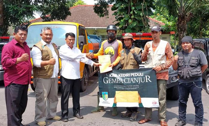 Kepala BPBD Kabupaten Kediri Lepas Relawan ke Cianjur
