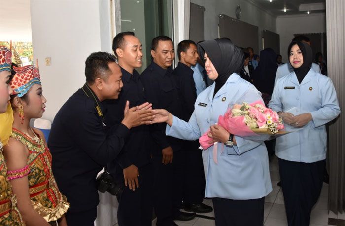 Jabatan Anggota Pengawas Daerah II Yayasan Hang Tuah Diserahterimakan