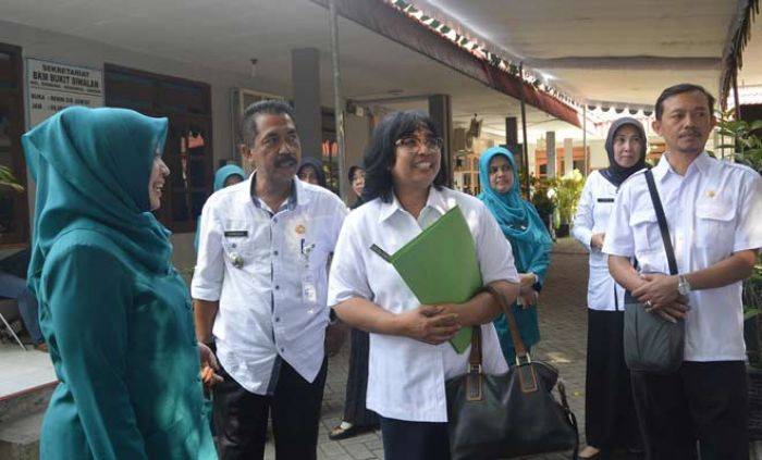 Tim Penilai Lomba Kelurahan Siaga Aktif Tingkat Provinsi Kagum dengan Kelurahan Gending