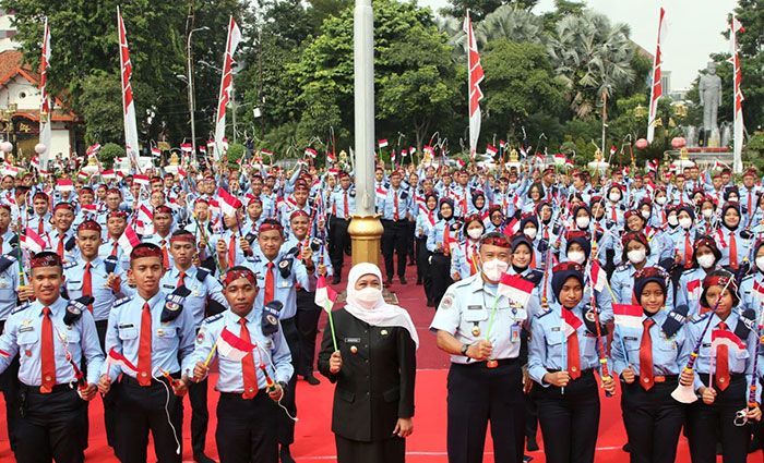 Gubernur Khofifah Bekali Kunci Sukses Kepemimpinan untuk 364 Siswa SMA Taruna Nusantara