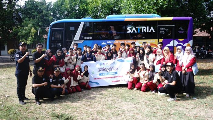 Gelar Acara Jalan Bareng Sindi, Pemkot Kediri Kenalkan Transportasi Umum pada Anak Disabilitas