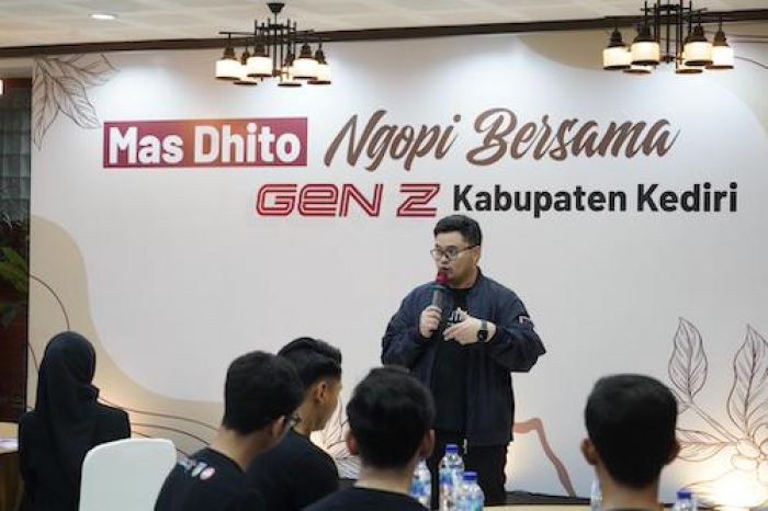 Cabup Dhito Ngobrol Bareng Gen Z Kediri, Mulai Bahas Bonus Demografi hingga Tantangan ke Depan